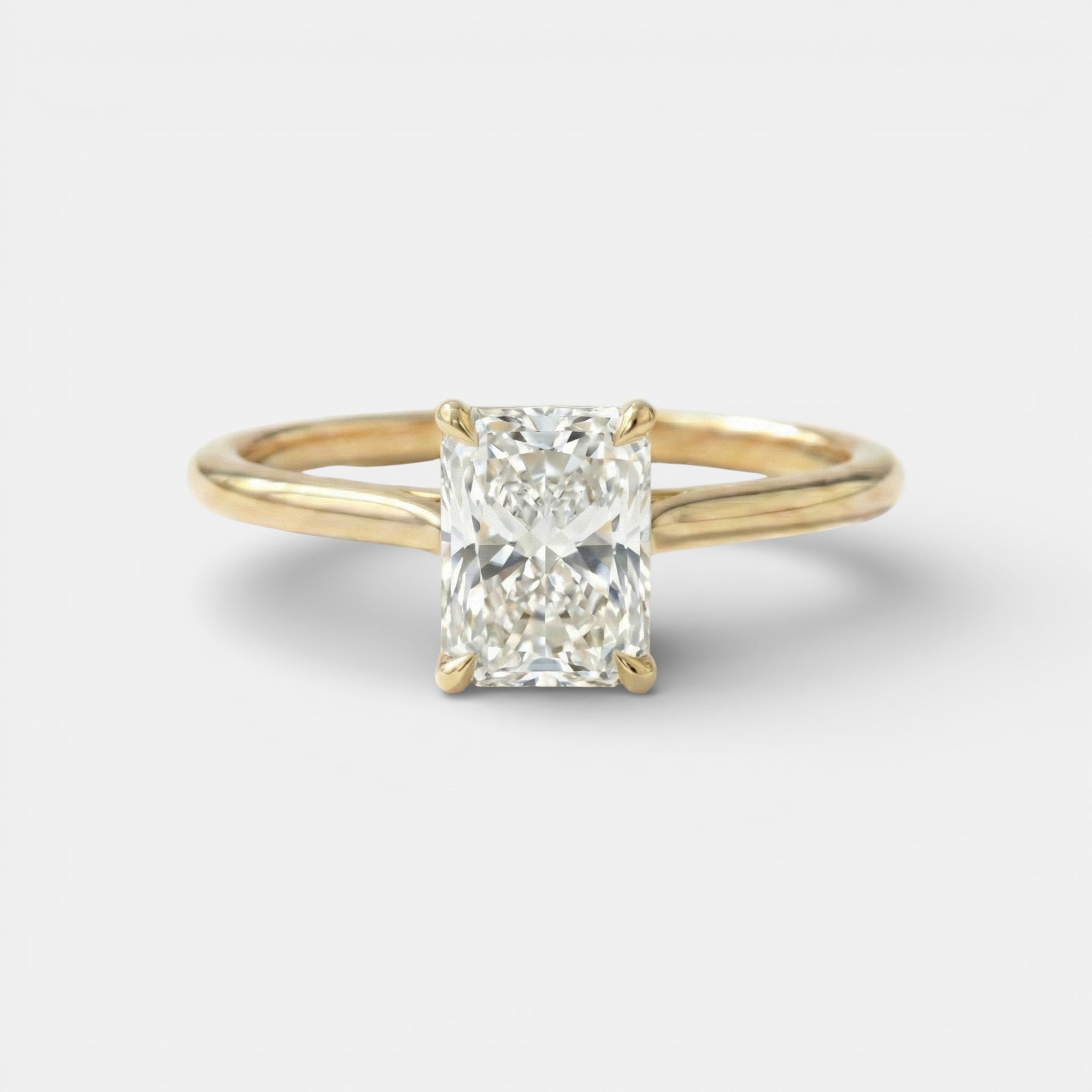 the LUNA Ring - 4 prong