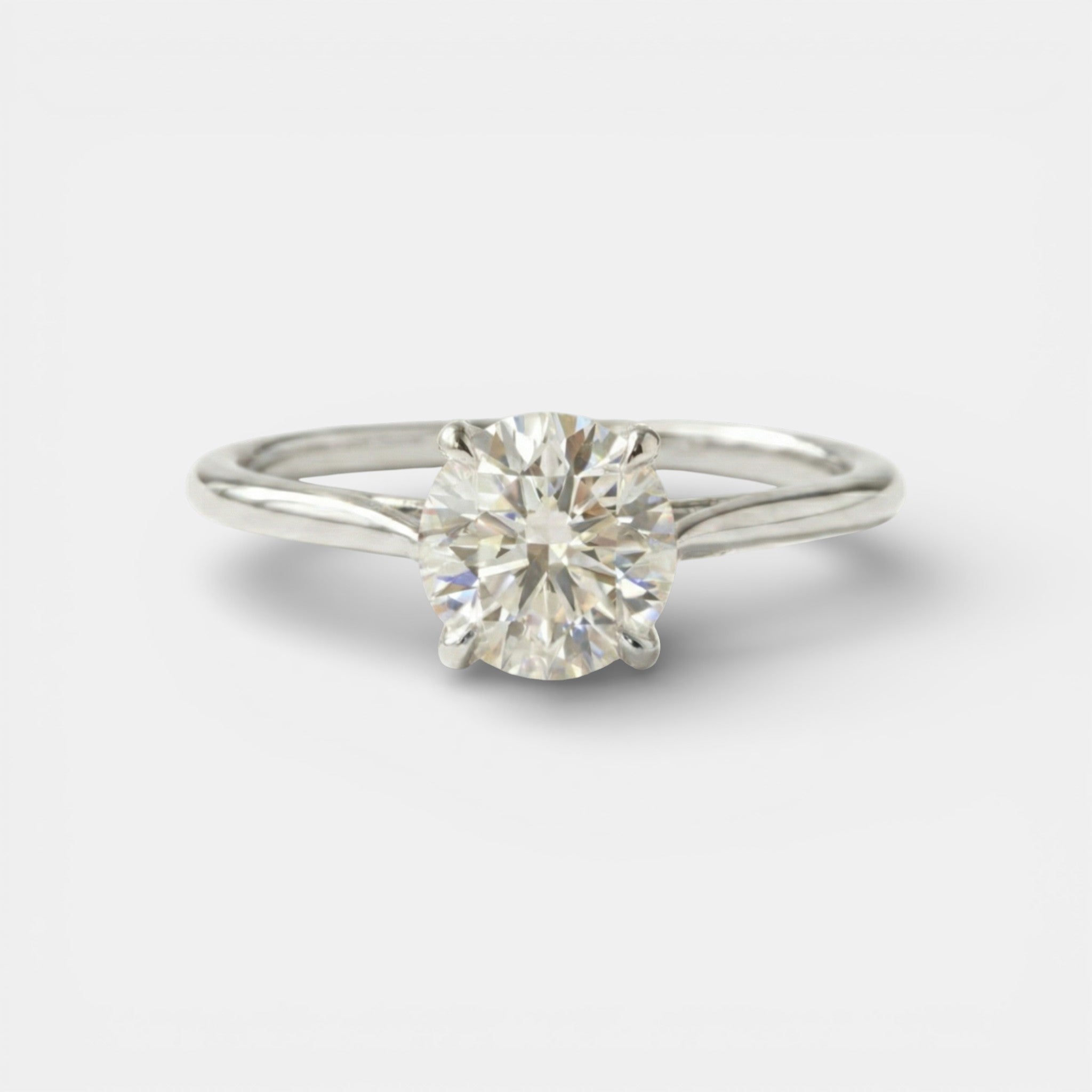 the LUNA Ring - 4 prong