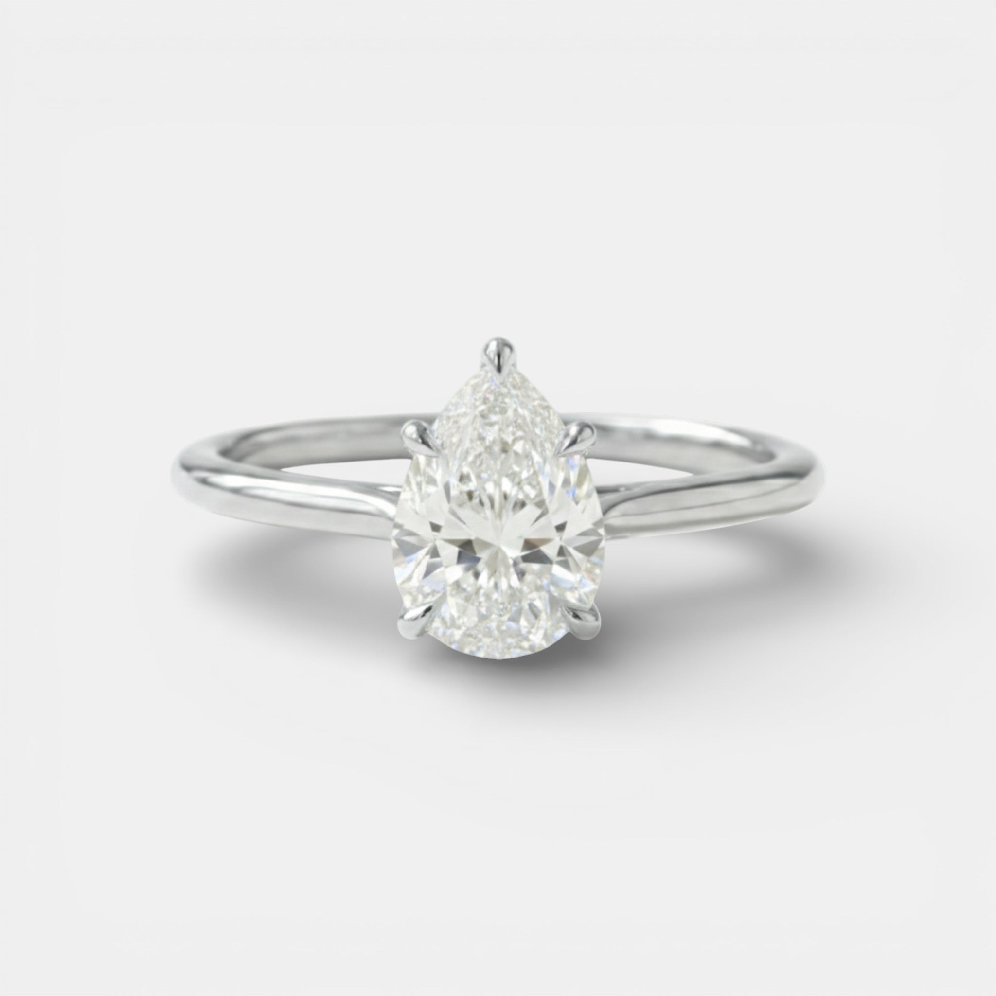 the LUNA Ring - 4 prong