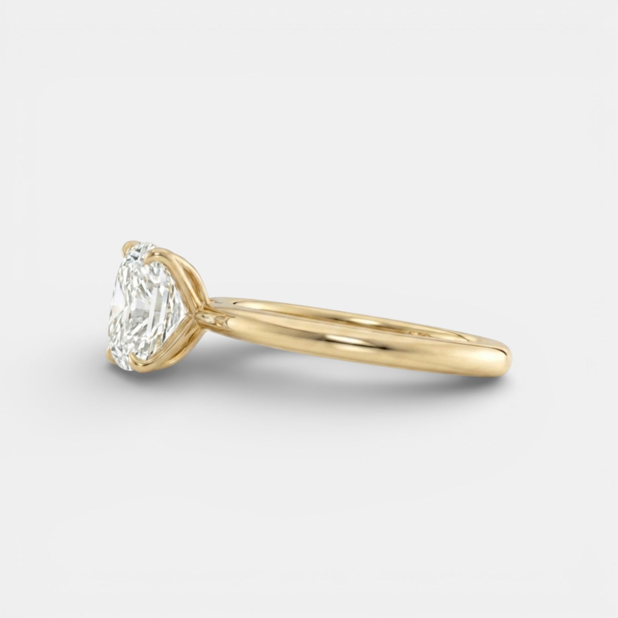 the LUNA Ring - 4 prong